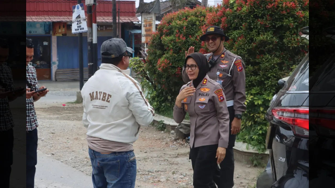 Kapolres Solok sambangi petugas TPS di Alahan Panjang